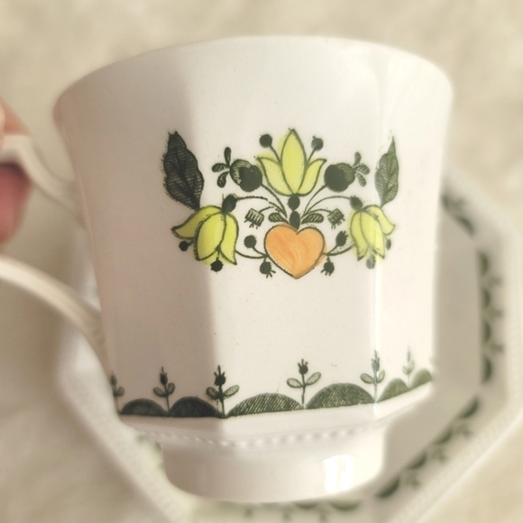 johnson Brothers Ironstone Greenfield Cup and Saucer 1 Made in England - Picture 9 of 9
